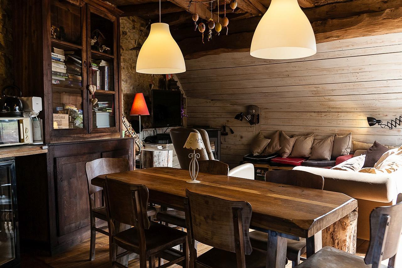 Le Moulin De Planiol Bed and breakfast *